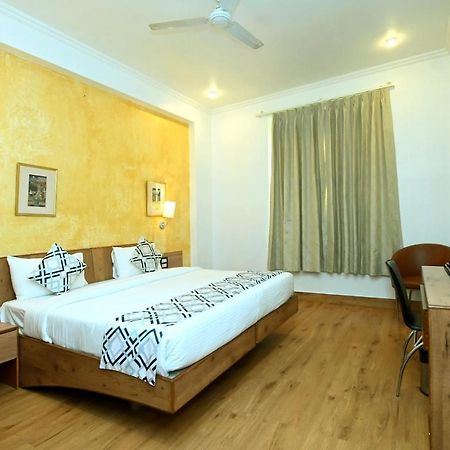 Hotel Yulia- Le Amour Inn Dźajpur Zewnętrze zdjęcie