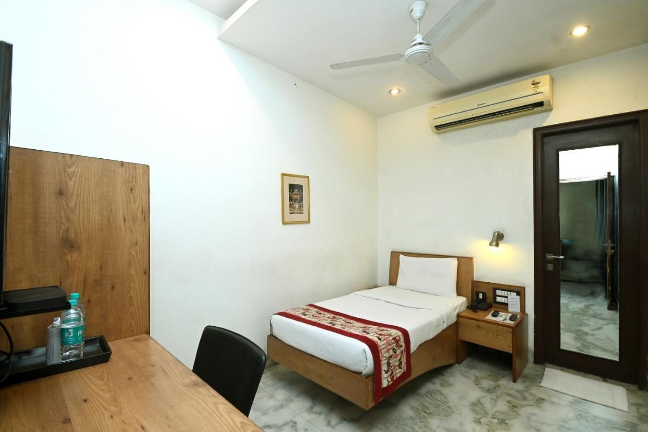 Hotel Yulia- Le Amour Inn Dźajpur Zewnętrze zdjęcie