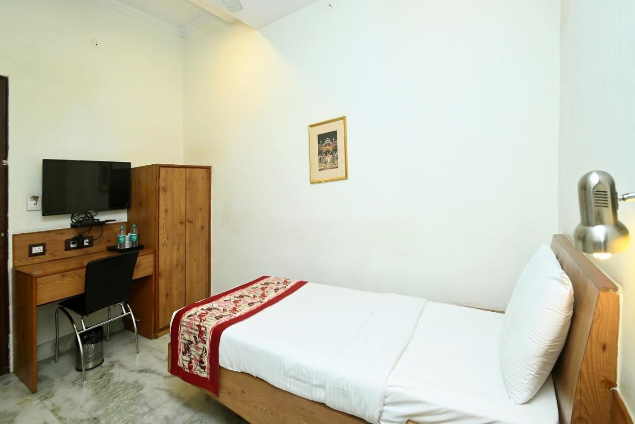 Hotel Yulia- Le Amour Inn Dźajpur Zewnętrze zdjęcie