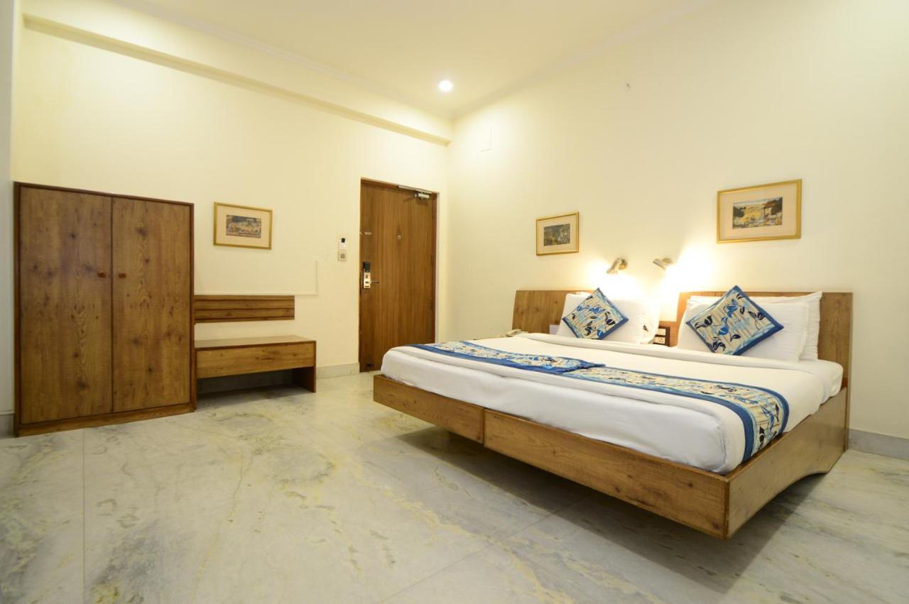 Hotel Yulia- Le Amour Inn Dźajpur Zewnętrze zdjęcie