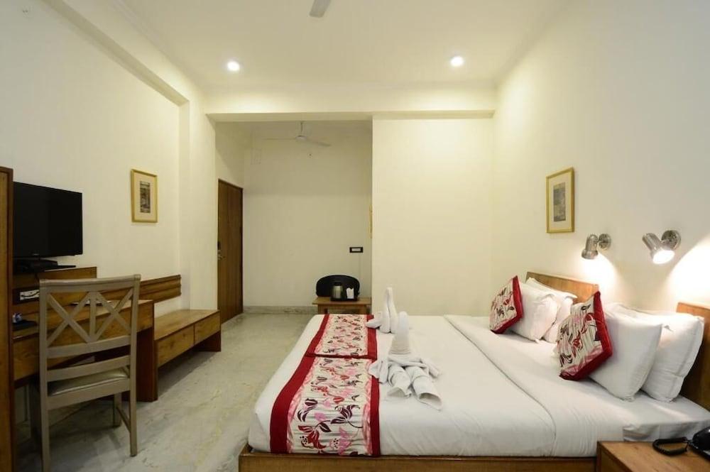 Hotel Yulia- Le Amour Inn Dźajpur Zewnętrze zdjęcie