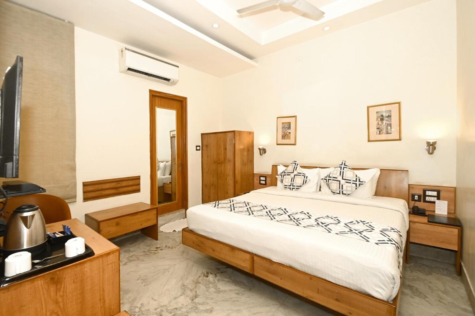 Hotel Yulia- Le Amour Inn Dźajpur Zewnętrze zdjęcie