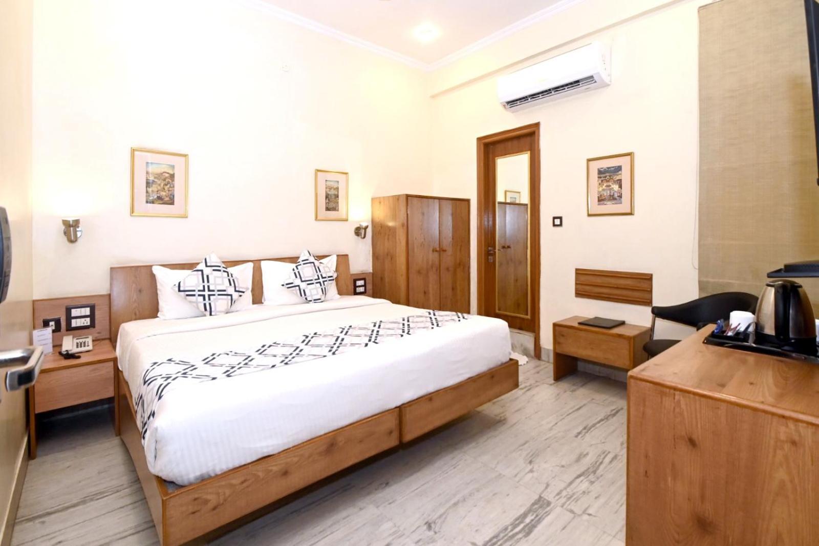 Hotel Yulia- Le Amour Inn Dźajpur Zewnętrze zdjęcie